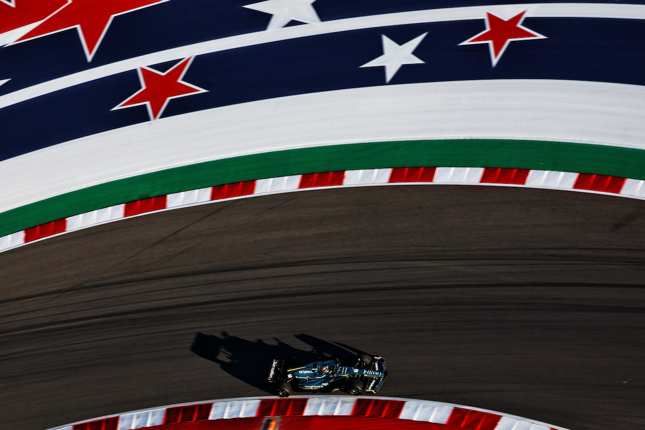 GP STATI UNITI, Lance Stroll (CDN) Aston Martin F1 Team AMR22.
21.10.2022. Formula 1 World Championship, Rd 19, United States Grand Prix, Austin, Texas, USA, Practice Day.
 - www.xpbimages.com, EMail: requests@xpbimages.com © Copyright: Coates / XPB Images