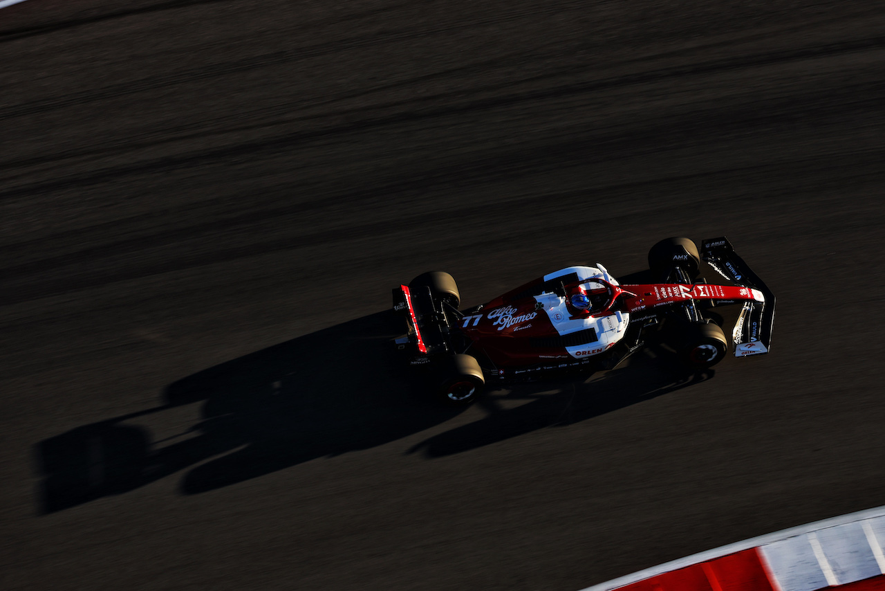 GP STATI UNITI, 
Valtteri Bottas (FIN) Alfa Romeo F1 Team C42.
21.10.2022. Formula 1 World Championship, Rd 19, United States Grand Prix, Austin, Texas, USA, Practice Day.
 - www.xpbimages.com, EMail: requests@xpbimages.com © Copyright: Coates / XPB Images