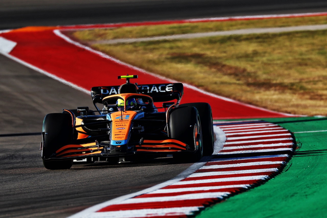 GP STATI UNITI, Lando Norris (GBR) McLaren MCL36.
21.10.2022. Formula 1 World Championship, Rd 19, United States Grand Prix, Austin, Texas, USA, Practice Day.
 - www.xpbimages.com, EMail: requests@xpbimages.com © Copyright: Coates / XPB Images