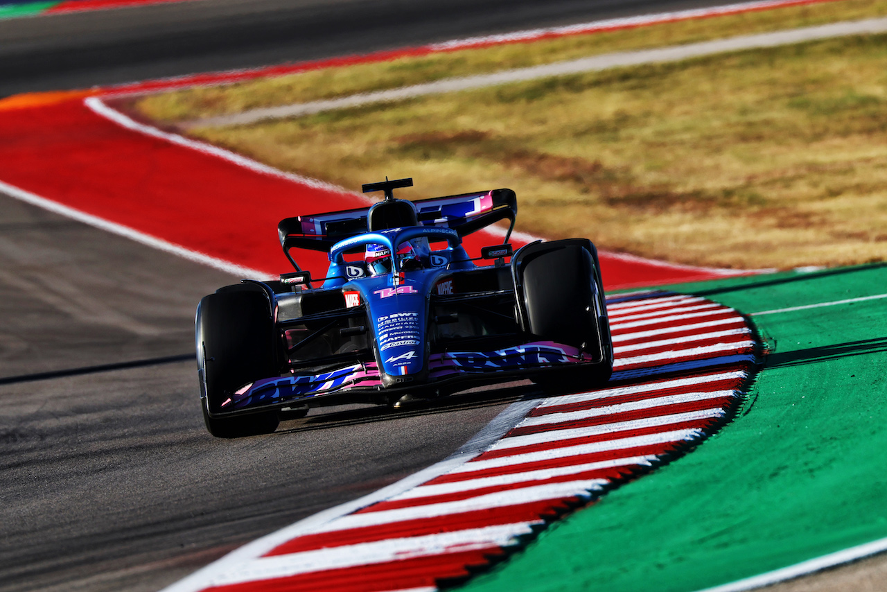 GP STATI UNITI, Fernando Alonso (ESP) Alpine F1 Team A522.
21.10.2022. Formula 1 World Championship, Rd 19, United States Grand Prix, Austin, Texas, USA, Practice Day.
 - www.xpbimages.com, EMail: requests@xpbimages.com © Copyright: Coates / XPB Images