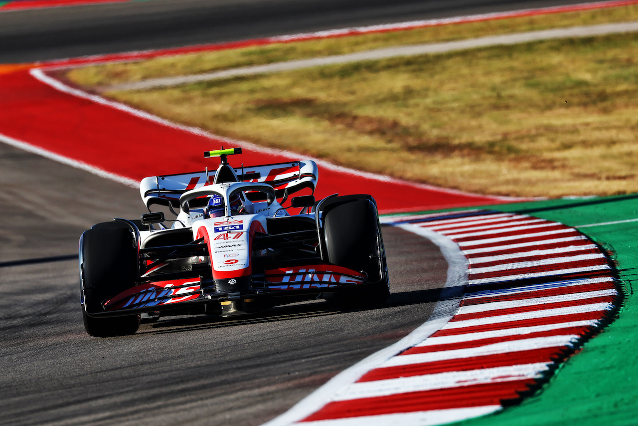 GP STATI UNITI, Mick Schumacher (GER) Haas VF-22.
21.10.2022. Formula 1 World Championship, Rd 19, United States Grand Prix, Austin, Texas, USA, Practice Day.
 - www.xpbimages.com, EMail: requests@xpbimages.com © Copyright: Coates / XPB Images