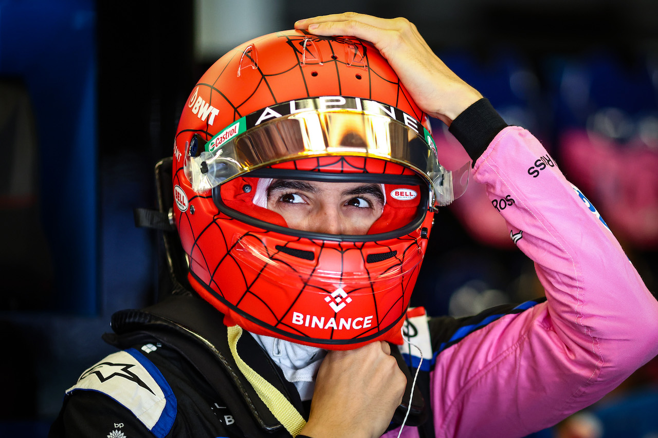 GP STATI UNITI, Esteban Ocon (FRA), Alpine F1 Team 
21.10.2022. Formula 1 World Championship, Rd 19, United States Grand Prix, Austin, Texas, USA, Practice Day.
- www.xpbimages.com, EMail: requests@xpbimages.com ¬© Copyright: Charniaux / XPB Images
