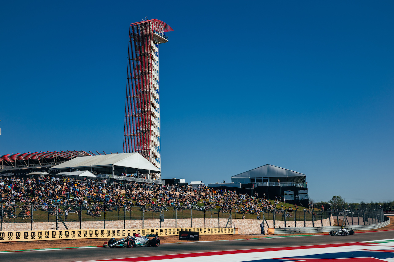 GP STATI UNITI, George Russell (GBR) Mercedes AMG F1 W13.
21.10.2022. Formula 1 World Championship, Rd 19, United States Grand Prix, Austin, Texas, USA, Practice Day.
- www.xpbimages.com, EMail: requests@xpbimages.com © Copyright: Bearne / XPB Images