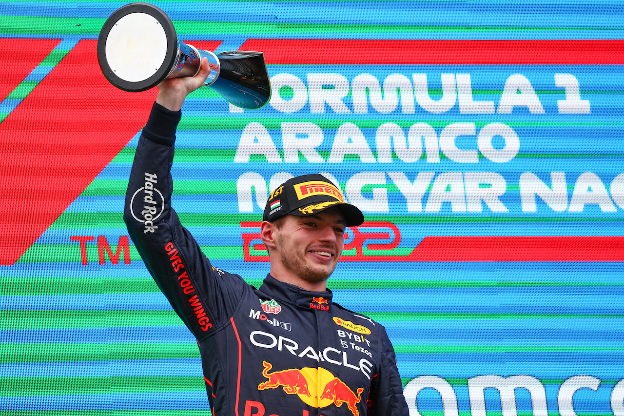 GP UNGHERIA, Max Verstappen (NLD), Red Bull Racing 
31.07.2022. Formula 1 World Championship, Rd 13, Hungarian Grand Prix, Budapest, Hungary, Gara Day.
- www.xpbimages.com, EMail: requests@xpbimages.com ¬© Copyright: Charniaux / XPB Images