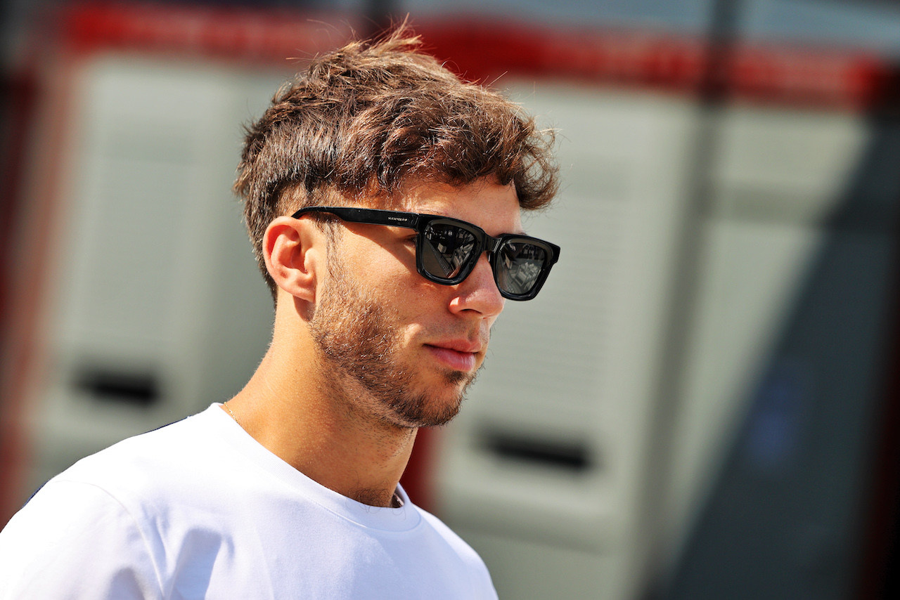 GP UNGHERIA, Pierre Gasly (FRA) AlphaTauri.
28.07.2022. Formula 1 World Championship, Rd 13, Hungarian Grand Prix, Budapest, Hungary, Preparation Day.
- www.xpbimages.com, EMail: requests@xpbimages.com © Copyright: Moy / XPB Images
