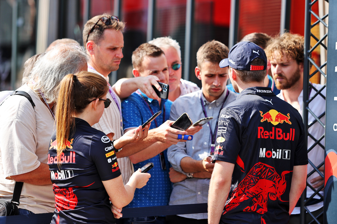 GP UNGHERIA, Max Verstappen (NLD) Red Bull Racing.
28.07.2022. Formula 1 World Championship, Rd 13, Hungarian Grand Prix, Budapest, Hungary, Preparation Day.
- www.xpbimages.com, EMail: requests@xpbimages.com © Copyright: Moy / XPB Images
