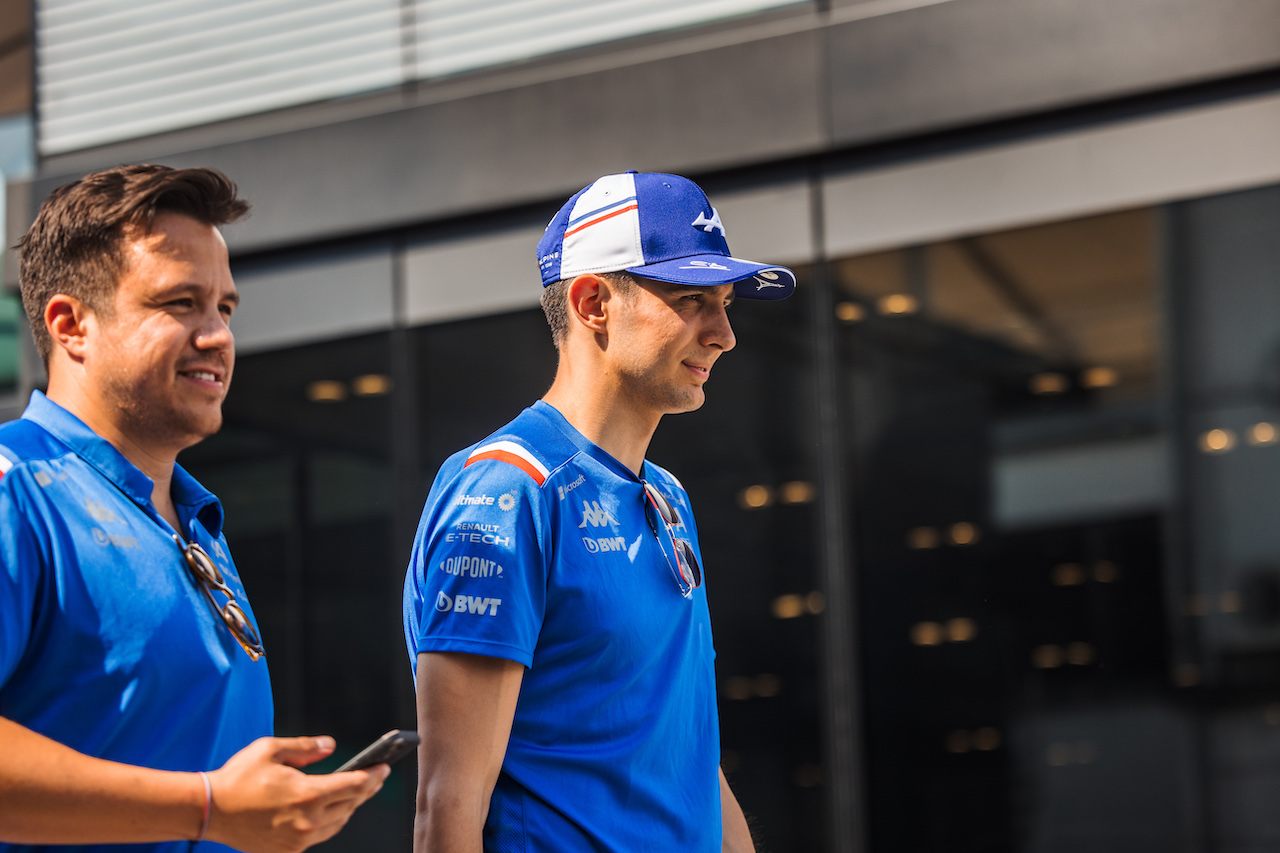 GP UNGHERIA, Esteban Ocon (FRA) Alpine F1 Team.
28.07.2022. Formula 1 World Championship, Rd 13, Hungarian Grand Prix, Budapest, Hungary, Preparation Day.
- www.xpbimages.com, EMail: requests@xpbimages.com © Copyright: Bearne / XPB Images