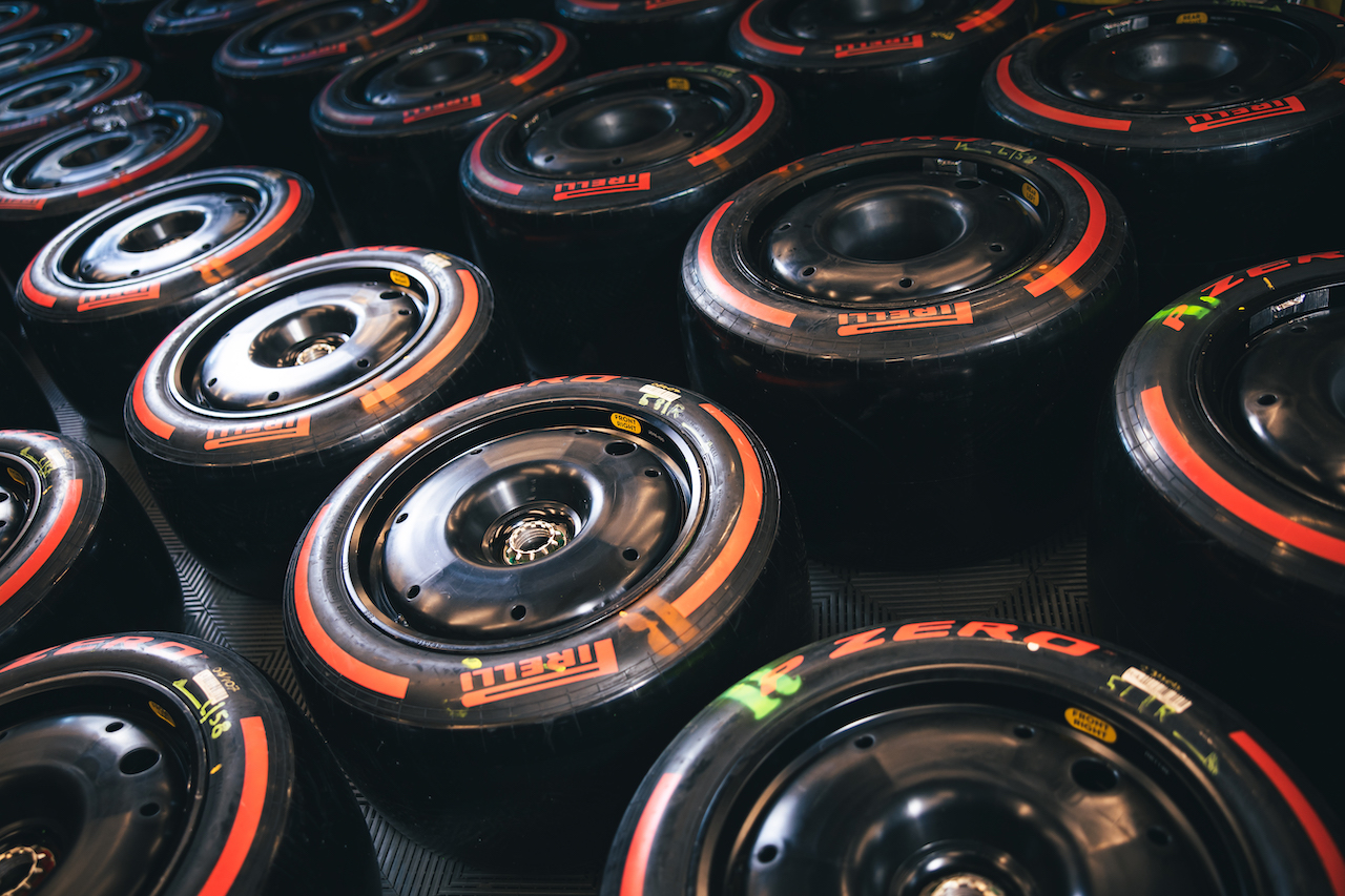 GP UNGHERIA, Williams Racing - Pirelli tyres.
28.07.2022. Formula 1 World Championship, Rd 13, Hungarian Grand Prix, Budapest, Hungary, Preparation Day.
- www.xpbimages.com, EMail: requests@xpbimages.com © Copyright: Bearne / XPB Images