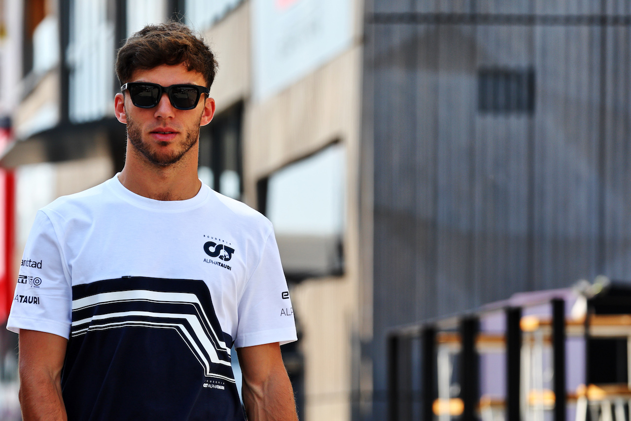 GP UNGHERIA, Pierre Gasly (FRA) AlphaTauri.
28.07.2022. Formula 1 World Championship, Rd 13, Hungarian Grand Prix, Budapest, Hungary, Preparation Day.
- www.xpbimages.com, EMail: requests@xpbimages.com © Copyright: Batchelor / XPB Images