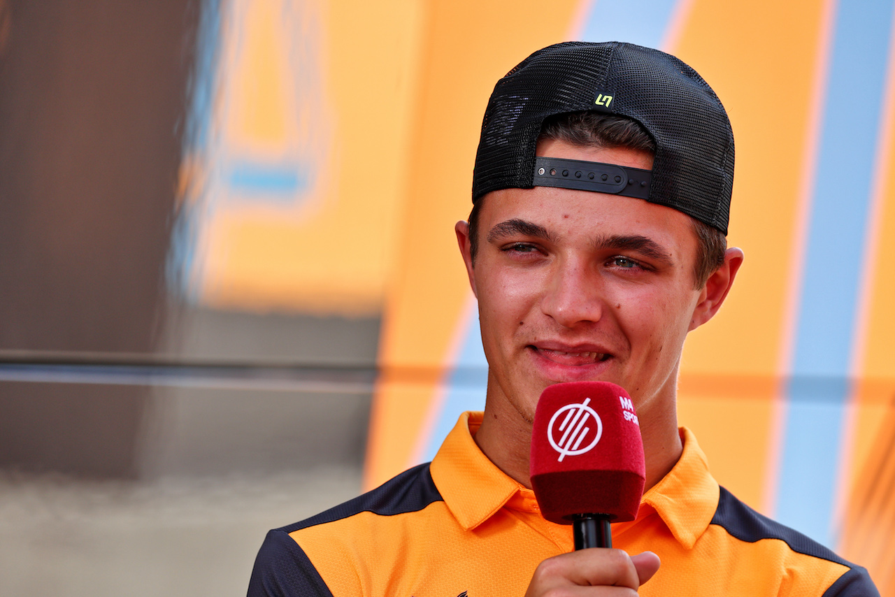 GP UNGHERIA, Lando Norris (GBR) McLaren.
28.07.2022. Formula 1 World Championship, Rd 13, Hungarian Grand Prix, Budapest, Hungary, Preparation Day.
- www.xpbimages.com, EMail: requests@xpbimages.com © Copyright: Batchelor / XPB Images