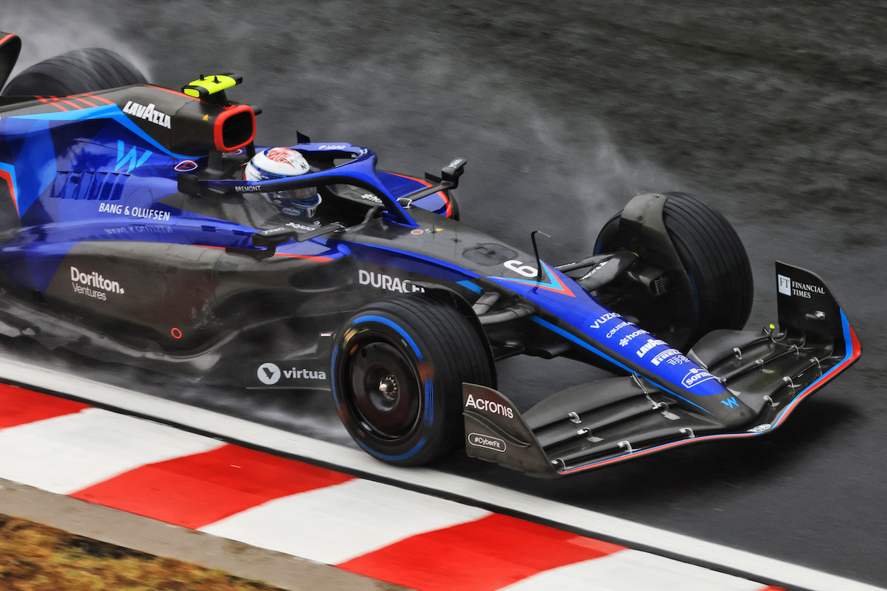 GP UNGHERIA, Nicholas Latifi (CDN) Williams Racing FW44.
30.07.2022. Formula 1 World Championship, Rd 13, Hungarian Grand Prix, Budapest, Hungary, Qualifiche Day.
- www.xpbimages.com, EMail: requests@xpbimages.com © Copyright: Bearne / XPB Images