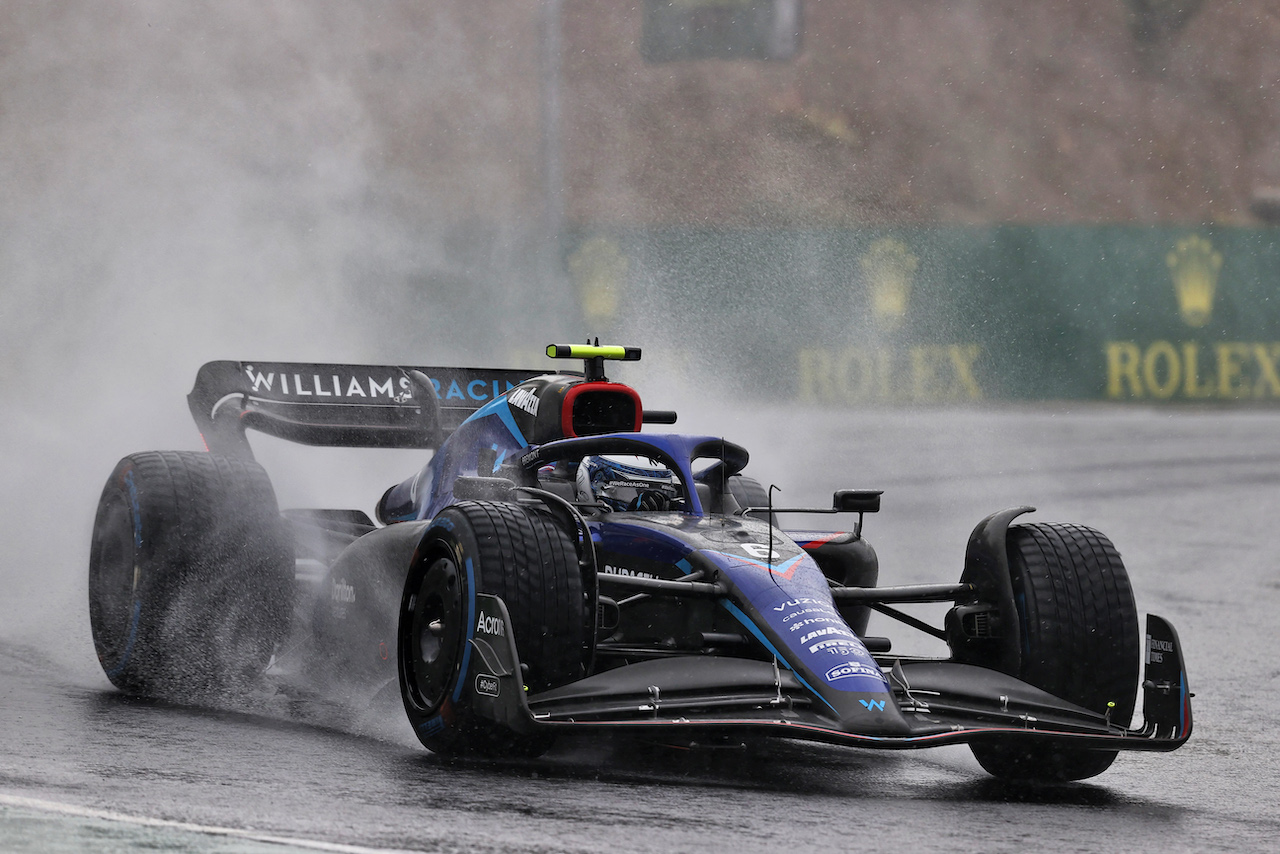 GP UNGHERIA, Nicholas Latifi (CDN) Williams Racing FW44.
30.07.2022. Formula 1 World Championship, Rd 13, Hungarian Grand Prix, Budapest, Hungary, Qualifiche Day.
- www.xpbimages.com, EMail: requests@xpbimages.com © Copyright: Moy / XPB Images