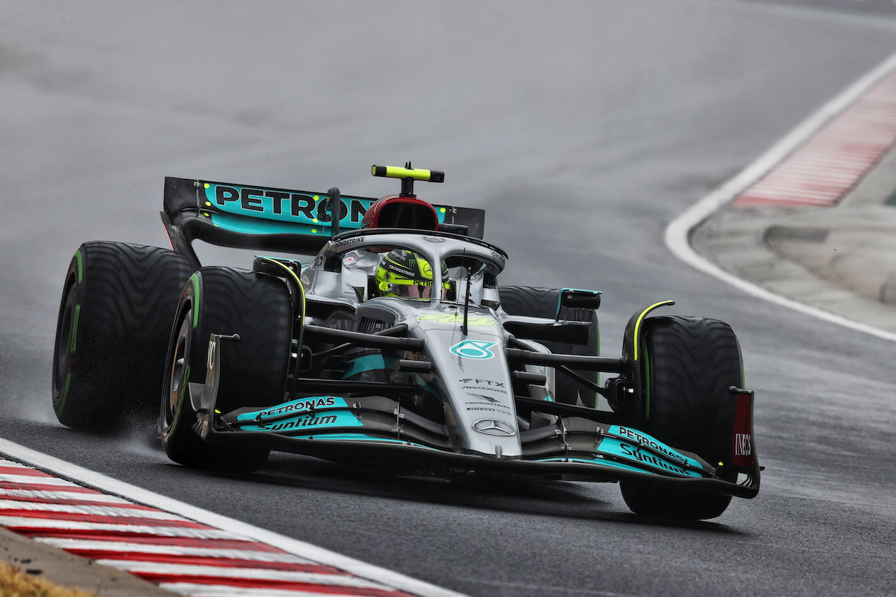 GP UNGHERIA, Lewis Hamilton (GBR) Mercedes AMG F1 W13.
30.07.2022. Formula 1 World Championship, Rd 13, Hungarian Grand Prix, Budapest, Hungary, Qualifiche Day.
- www.xpbimages.com, EMail: requests@xpbimages.com © Copyright: Moy / XPB Images