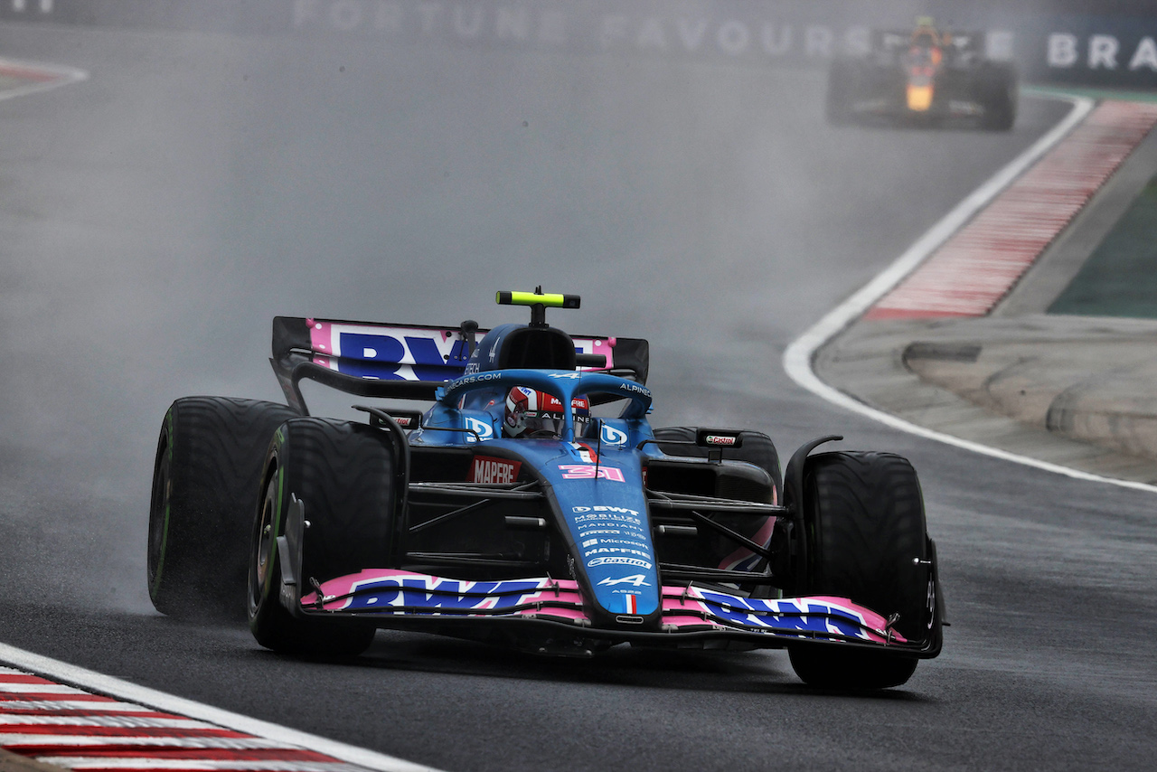 GP UNGHERIA, Esteban Ocon (FRA) Alpine F1 Team A522.
30.07.2022. Formula 1 World Championship, Rd 13, Hungarian Grand Prix, Budapest, Hungary, Qualifiche Day.
- www.xpbimages.com, EMail: requests@xpbimages.com © Copyright: Moy / XPB Images