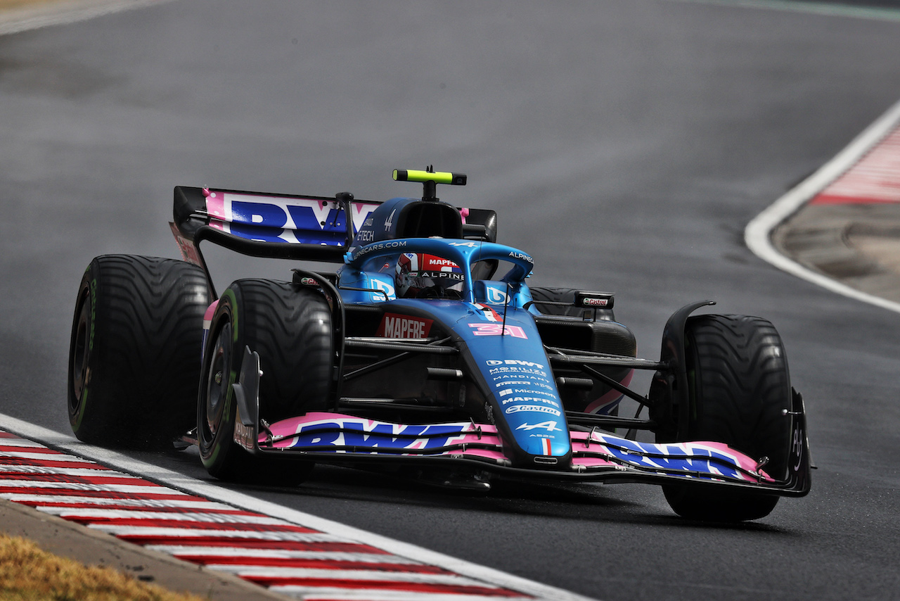 GP UNGHERIA, Esteban Ocon (FRA) Alpine F1 Team A522.
30.07.2022. Formula 1 World Championship, Rd 13, Hungarian Grand Prix, Budapest, Hungary, Qualifiche Day.
- www.xpbimages.com, EMail: requests@xpbimages.com © Copyright: Moy / XPB Images