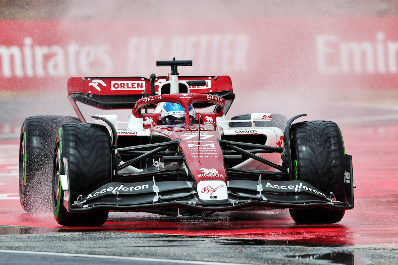 GP UNGHERIA, Valtteri Bottas (FIN) Alfa Romeo F1 Team C42.
30.07.2022. Formula 1 World Championship, Rd 13, Hungarian Grand Prix, Budapest, Hungary, Qualifiche Day.
 - www.xpbimages.com, EMail: requests@xpbimages.com © Copyright: Coates / XPB Images