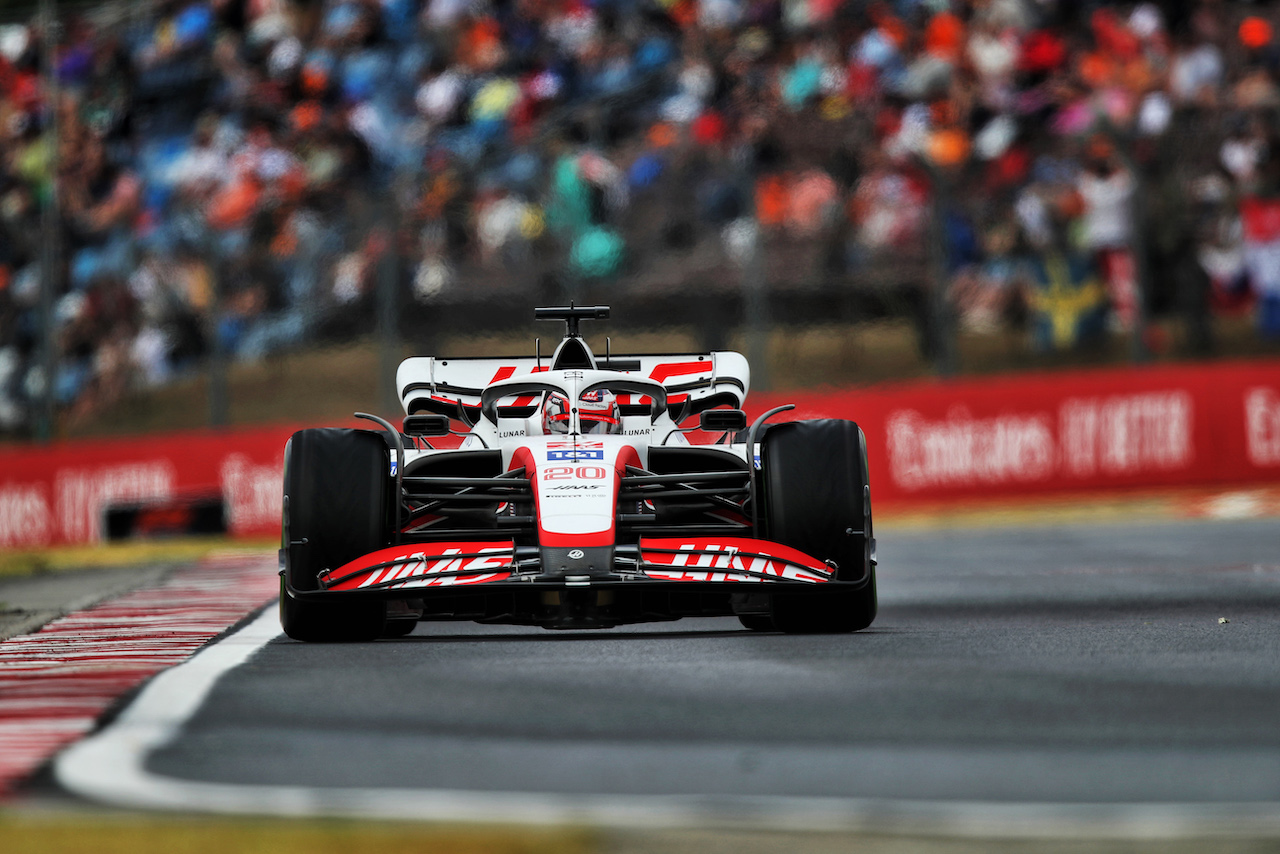 GP UNGHERIA, Kevin Magnussen (DEN) Haas VF-22.
30.07.2022. Formula 1 World Championship, Rd 13, Hungarian Grand Prix, Budapest, Hungary, Qualifiche Day.
 - www.xpbimages.com, EMail: requests@xpbimages.com © Copyright: Coates / XPB Images