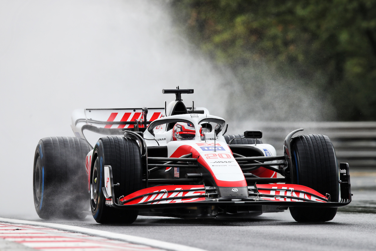 GP UNGHERIA, Kevin Magnussen (DEN) Haas VF-22.
30.07.2022. Formula 1 World Championship, Rd 13, Hungarian Grand Prix, Budapest, Hungary, Qualifiche Day.
 - www.xpbimages.com, EMail: requests@xpbimages.com © Copyright: Coates / XPB Images