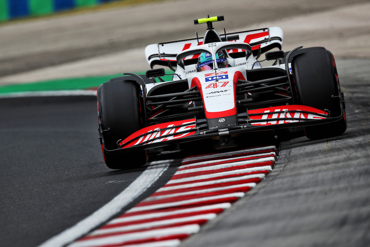 GP UNGHERIA, Mick Schumacher (GER) Haas VF-22.
30.07.2022. Formula 1 World Championship, Rd 13, Hungarian Grand Prix, Budapest, Hungary, Qualifiche Day.
 - www.xpbimages.com, EMail: requests@xpbimages.com © Copyright: Coates / XPB Images