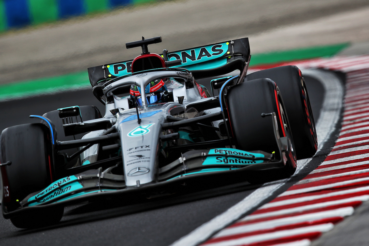 GP UNGHERIA, George Russell (GBR) Mercedes AMG F1 W13.
30.07.2022. Formula 1 World Championship, Rd 13, Hungarian Grand Prix, Budapest, Hungary, Qualifiche Day.
 - www.xpbimages.com, EMail: requests@xpbimages.com © Copyright: Coates / XPB Images