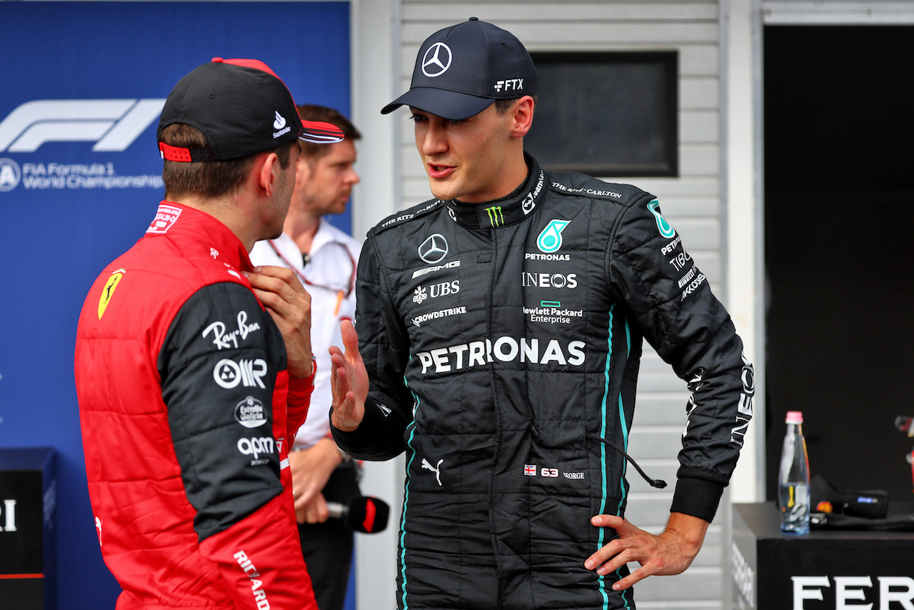 GP UNGHERIA, (L to R): Charles Leclerc (MON) Ferrari in qualifying parc ferme with pole sitter George Russell (GBR) Mercedes AMG F1.
30.07.2022. Formula 1 World Championship, Rd 13, Hungarian Grand Prix, Budapest, Hungary, Qualifiche Day.
- www.xpbimages.com, EMail: requests@xpbimages.com © Copyright: Batchelor / XPB Images
