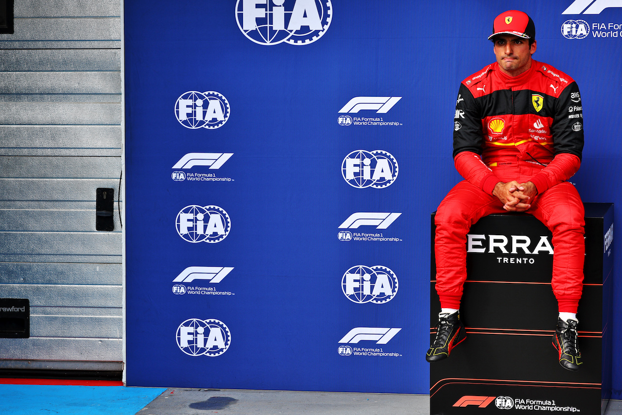 GP UNGHERIA, Carlos Sainz Jr (ESP) Ferrari in qualifying parc ferme.
30.07.2022. Formula 1 World Championship, Rd 13, Hungarian Grand Prix, Budapest, Hungary, Qualifiche Day.
- www.xpbimages.com, EMail: requests@xpbimages.com © Copyright: Batchelor / XPB Images