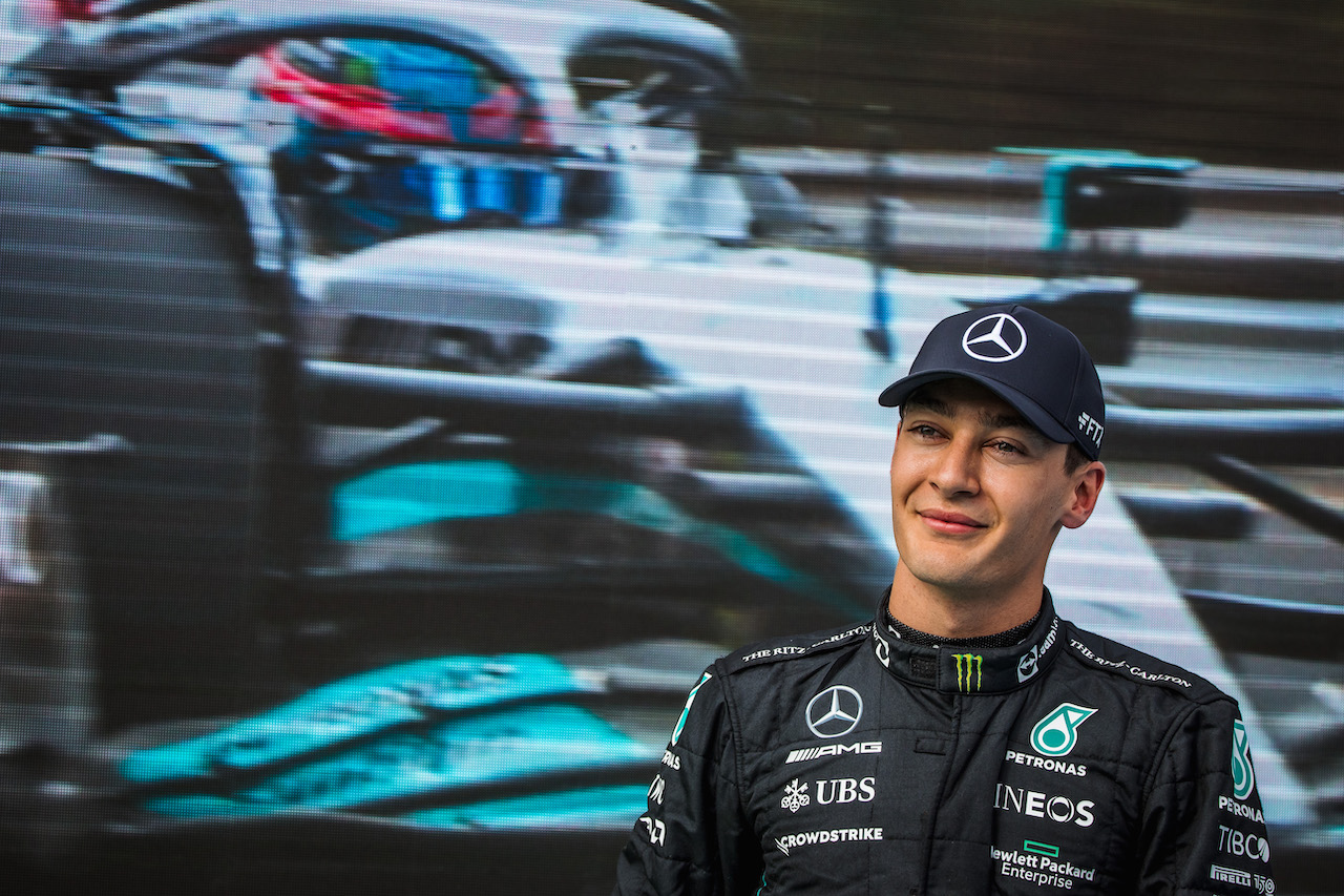 GP UNGHERIA, Pole sitter George Russell (GBR) Mercedes AMG F1 in qualifying parc ferme.
30.07.2022. Formula 1 World Championship, Rd 13, Hungarian Grand Prix, Budapest, Hungary, Qualifiche Day.
- www.xpbimages.com, EMail: requests@xpbimages.com © Copyright: Bearne / XPB Images