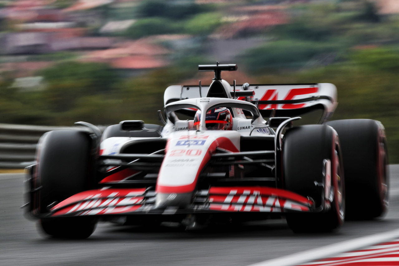 GP UNGHERIA, Kevin Magnussen (DEN) Haas VF-22.
30.07.2022. Formula 1 World Championship, Rd 13, Hungarian Grand Prix, Budapest, Hungary, Qualifiche Day.
 - www.xpbimages.com, EMail: requests@xpbimages.com © Copyright: Coates / XPB Images