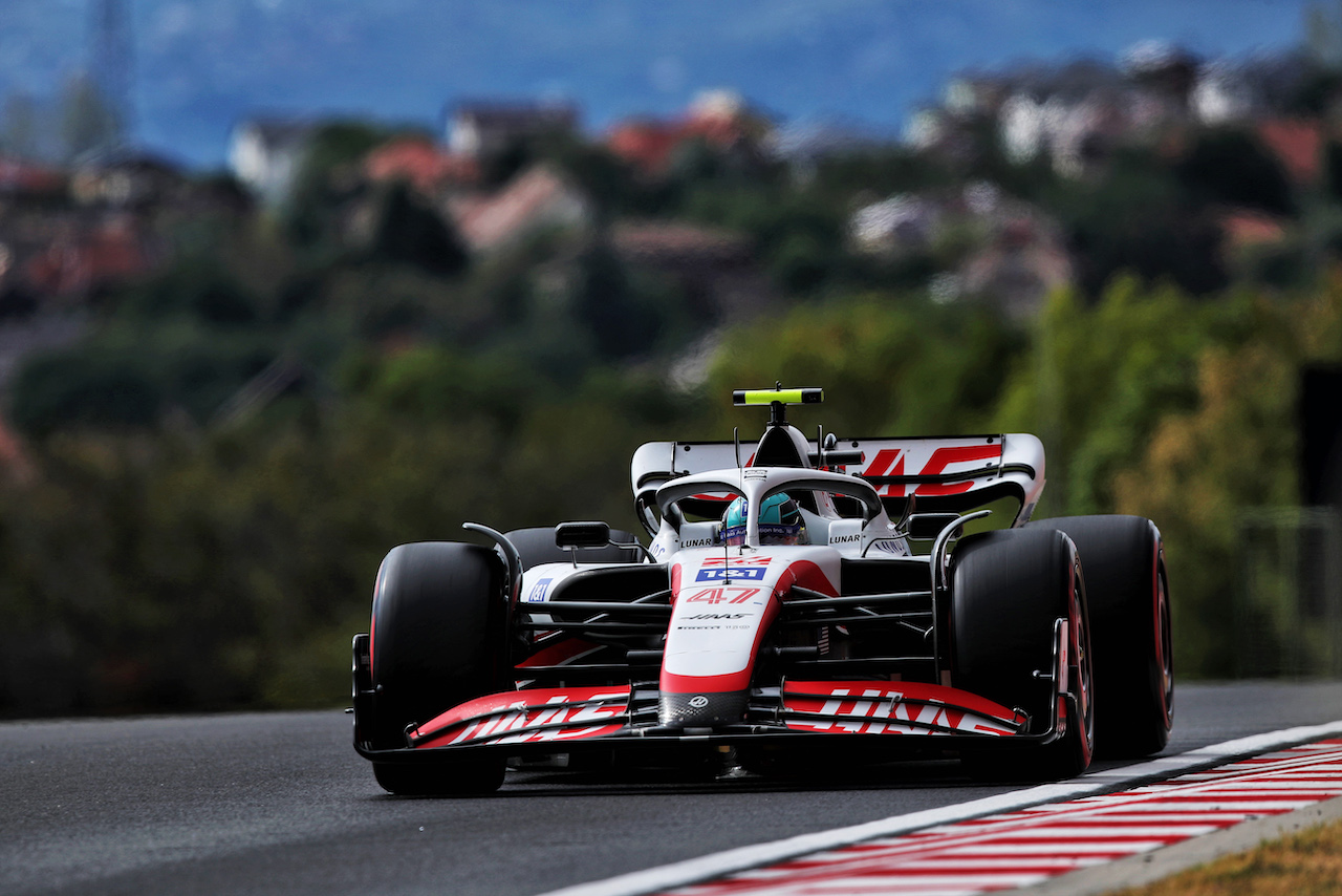 GP UNGHERIA, Mick Schumacher (GER) Haas VF-22.
30.07.2022. Formula 1 World Championship, Rd 13, Hungarian Grand Prix, Budapest, Hungary, Qualifiche Day.
 - www.xpbimages.com, EMail: requests@xpbimages.com © Copyright: Coates / XPB Images