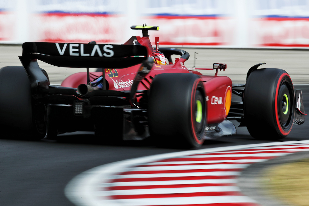 GP UNGHERIA, Carlos Sainz Jr (ESP) Ferrari F1-75.
30.07.2022. Formula 1 World Championship, Rd 13, Hungarian Grand Prix, Budapest, Hungary, Qualifiche Day.
 - www.xpbimages.com, EMail: requests@xpbimages.com © Copyright: Coates / XPB Images