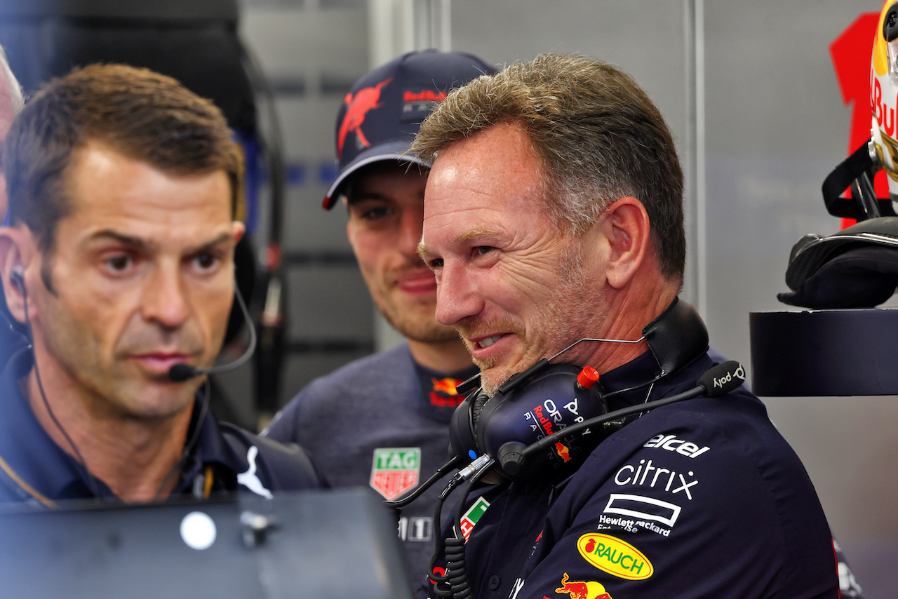 GP UNGHERIA, Christian Horner (GBR) Red Bull Racing Team Principal.
30.07.2022. Formula 1 World Championship, Rd 13, Hungarian Grand Prix, Budapest, Hungary, Qualifiche Day.
- www.xpbimages.com, EMail: requests@xpbimages.com © Copyright: Batchelor / XPB Images