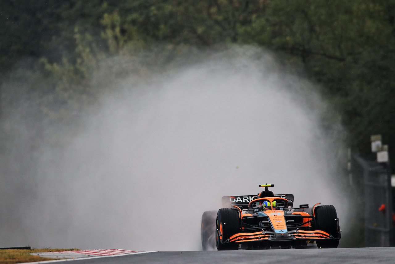 GP UNGHERIA, Lando Norris (GBR) McLaren MCL36.
30.07.2022. Formula 1 World Championship, Rd 13, Hungarian Grand Prix, Budapest, Hungary, Qualifiche Day.
 - www.xpbimages.com, EMail: requests@xpbimages.com © Copyright: Coates / XPB Images