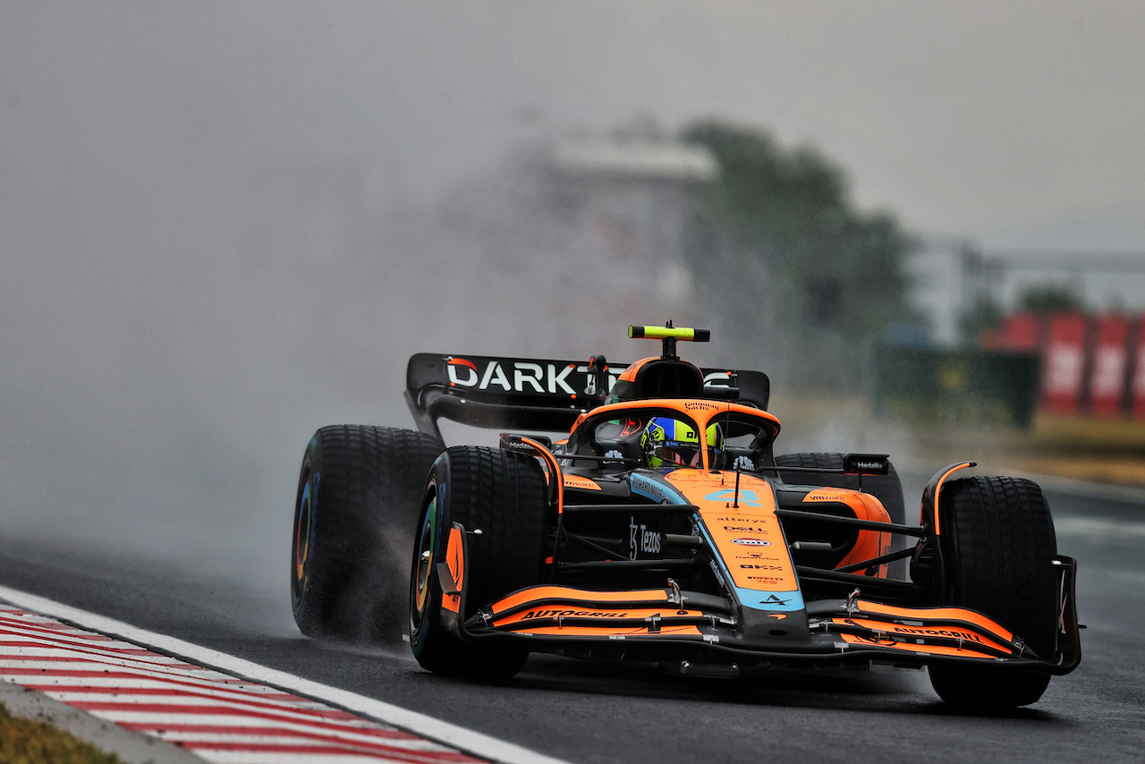 GP UNGHERIA, Lando Norris (GBR) McLaren MCL36.
30.07.2022. Formula 1 World Championship, Rd 13, Hungarian Grand Prix, Budapest, Hungary, Qualifiche Day.
- www.xpbimages.com, EMail: requests@xpbimages.com © Copyright: Moy / XPB Images