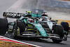 GP UNGHERIA, Sebastian Vettel (GER) Aston Martin F1 Team AMR22 e George Russell (GBR) Mercedes AMG F1 W13.
30.07.2022. Formula 1 World Championship, Rd 13, Hungarian Grand Prix, Budapest, Hungary, Qualifiche Day.
- www.xpbimages.com, EMail: requests@xpbimages.com © Copyright: Moy / XPB Images