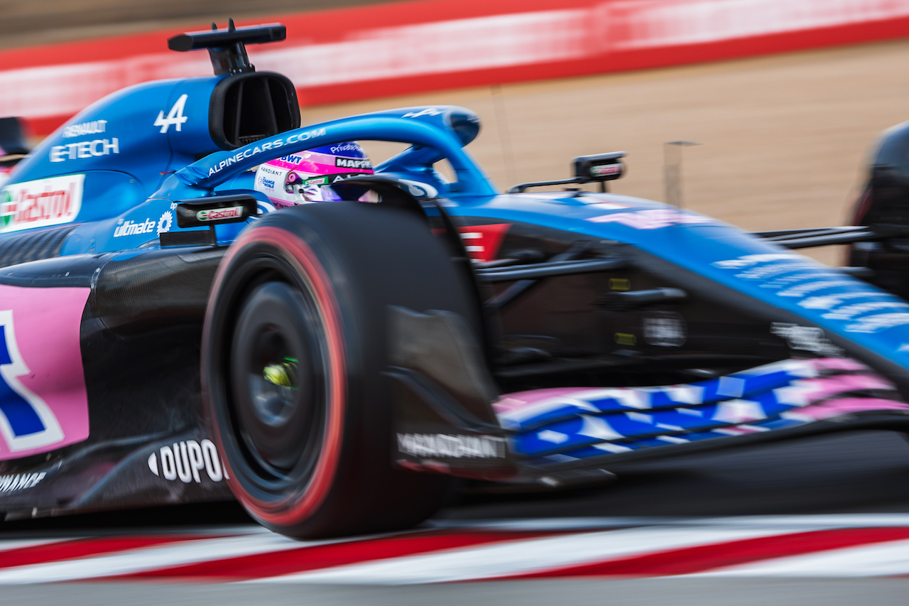 GP UNGHERIA, Fernando Alonso (ESP) Alpine F1 Team A522.
29.07.2022. Formula 1 World Championship, Rd 13, Hungarian Grand Prix, Budapest, Hungary, Practice Day.
- www.xpbimages.com, EMail: requests@xpbimages.com © Copyright: Bearne / XPB Images