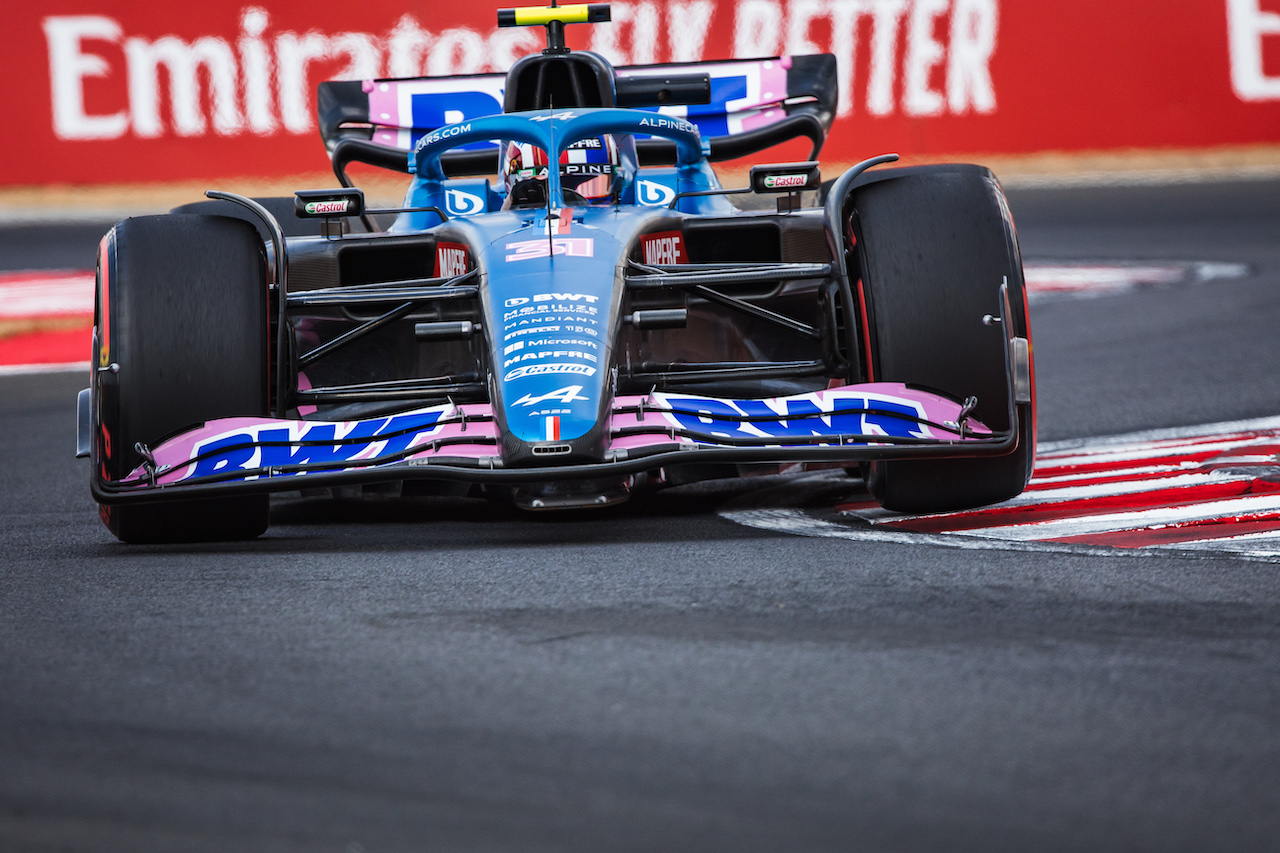 GP UNGHERIA, Esteban Ocon (FRA) Alpine F1 Team A522.
29.07.2022. Formula 1 World Championship, Rd 13, Hungarian Grand Prix, Budapest, Hungary, Practice Day.
- www.xpbimages.com, EMail: requests@xpbimages.com © Copyright: Bearne / XPB Images
