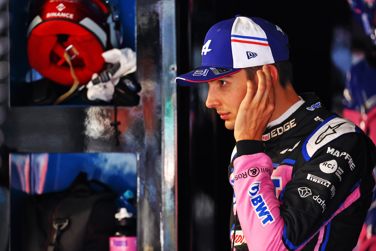 GP UNGHERIA, Esteban Ocon (FRA) Alpine F1 Team.
29.07.2022. Formula 1 World Championship, Rd 13, Hungarian Grand Prix, Budapest, Hungary, Practice Day.
- www.xpbimages.com, EMail: requests@xpbimages.com © Copyright: Batchelor / XPB Images