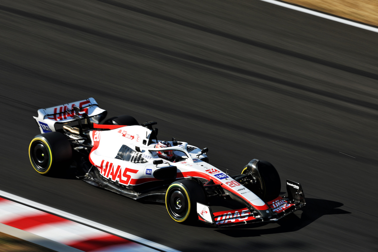 GP UNGHERIA, Kevin Magnussen (DEN) Haas VF-22.
29.07.2022. Formula 1 World Championship, Rd 13, Hungarian Grand Prix, Budapest, Hungary, Practice Day.
- www.xpbimages.com, EMail: requests@xpbimages.com © Copyright: Bearne / XPB Images