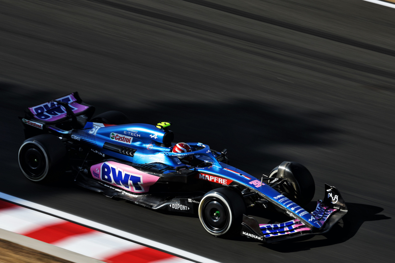 GP UNGHERIA, Esteban Ocon (FRA) Alpine F1 Team A522.
29.07.2022. Formula 1 World Championship, Rd 13, Hungarian Grand Prix, Budapest, Hungary, Practice Day.
- www.xpbimages.com, EMail: requests@xpbimages.com © Copyright: Bearne / XPB Images