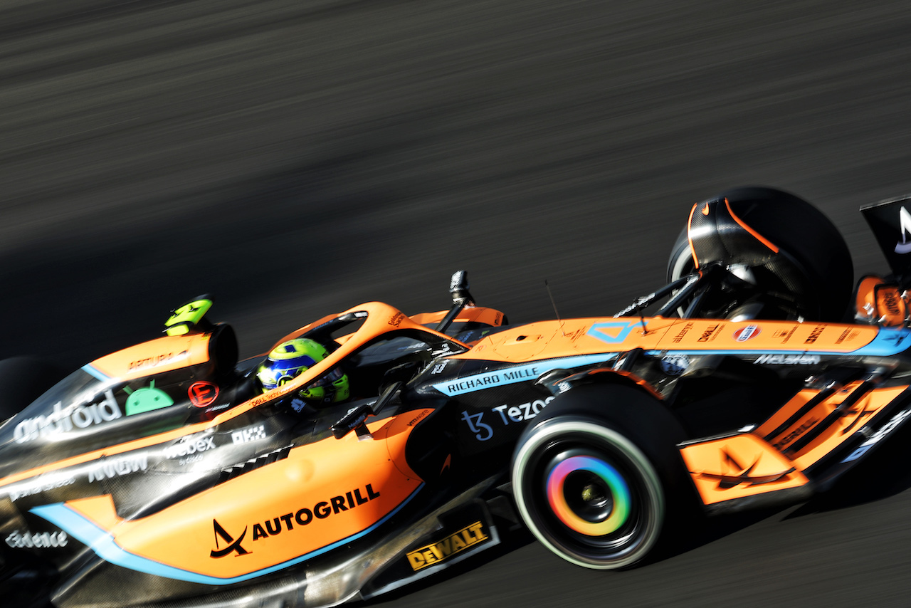 GP UNGHERIA, Lando Norris (GBR) McLaren MCL36.
29.07.2022. Formula 1 World Championship, Rd 13, Hungarian Grand Prix, Budapest, Hungary, Practice Day.
- www.xpbimages.com, EMail: requests@xpbimages.com © Copyright: Bearne / XPB Images