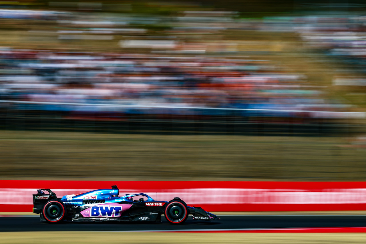 GP UNGHERIA, Fernando Alonso (ESP), Alpine F1 Team 
29.07.2022. Formula 1 World Championship, Rd 13, Hungarian Grand Prix, Budapest, Hungary, Practice Day.
- www.xpbimages.com, EMail: requests@xpbimages.com ¬© Copyright: Charniaux / XPB Images
