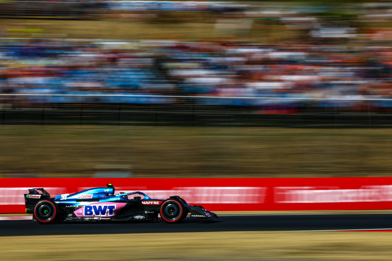 GP UNGHERIA, Esteban Ocon (FRA), Alpine F1 Team 
29.07.2022. Formula 1 World Championship, Rd 13, Hungarian Grand Prix, Budapest, Hungary, Practice Day.
- www.xpbimages.com, EMail: requests@xpbimages.com ¬© Copyright: Charniaux / XPB Images