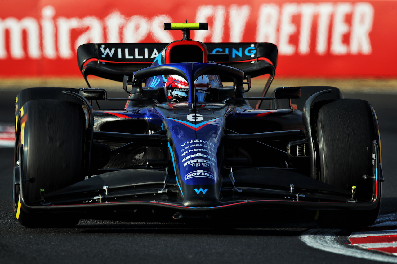 GP UNGHERIA, Nicholas Latifi (CDN) Williams Racing FW44.
29.07.2022. Formula 1 World Championship, Rd 13, Hungarian Grand Prix, Budapest, Hungary, Practice Day.
 - www.xpbimages.com, EMail: requests@xpbimages.com © Copyright: Coates / XPB Images
