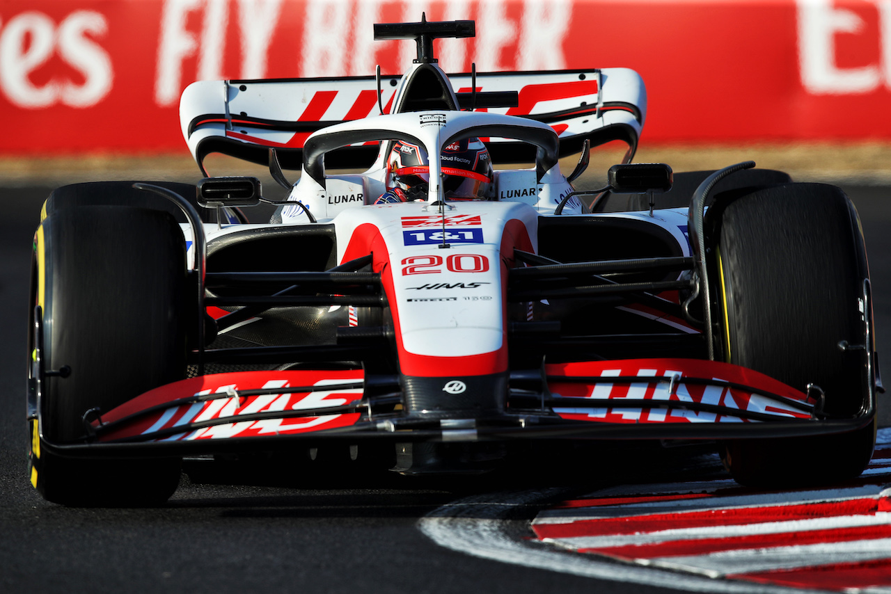 GP UNGHERIA, Kevin Magnussen (DEN) Haas VF-22.
29.07.2022. Formula 1 World Championship, Rd 13, Hungarian Grand Prix, Budapest, Hungary, Practice Day.
 - www.xpbimages.com, EMail: requests@xpbimages.com © Copyright: Coates / XPB Images