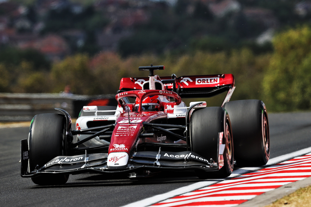 GP UNGHERIA, Robert Kubica (POL) Alfa Romeo F1 Team C42 Reserve Driver.
29.07.2022. Formula 1 World Championship, Rd 13, Hungarian Grand Prix, Budapest, Hungary, Practice Day.
- www.xpbimages.com, EMail: requests@xpbimages.com © Copyright: Moy / XPB Images