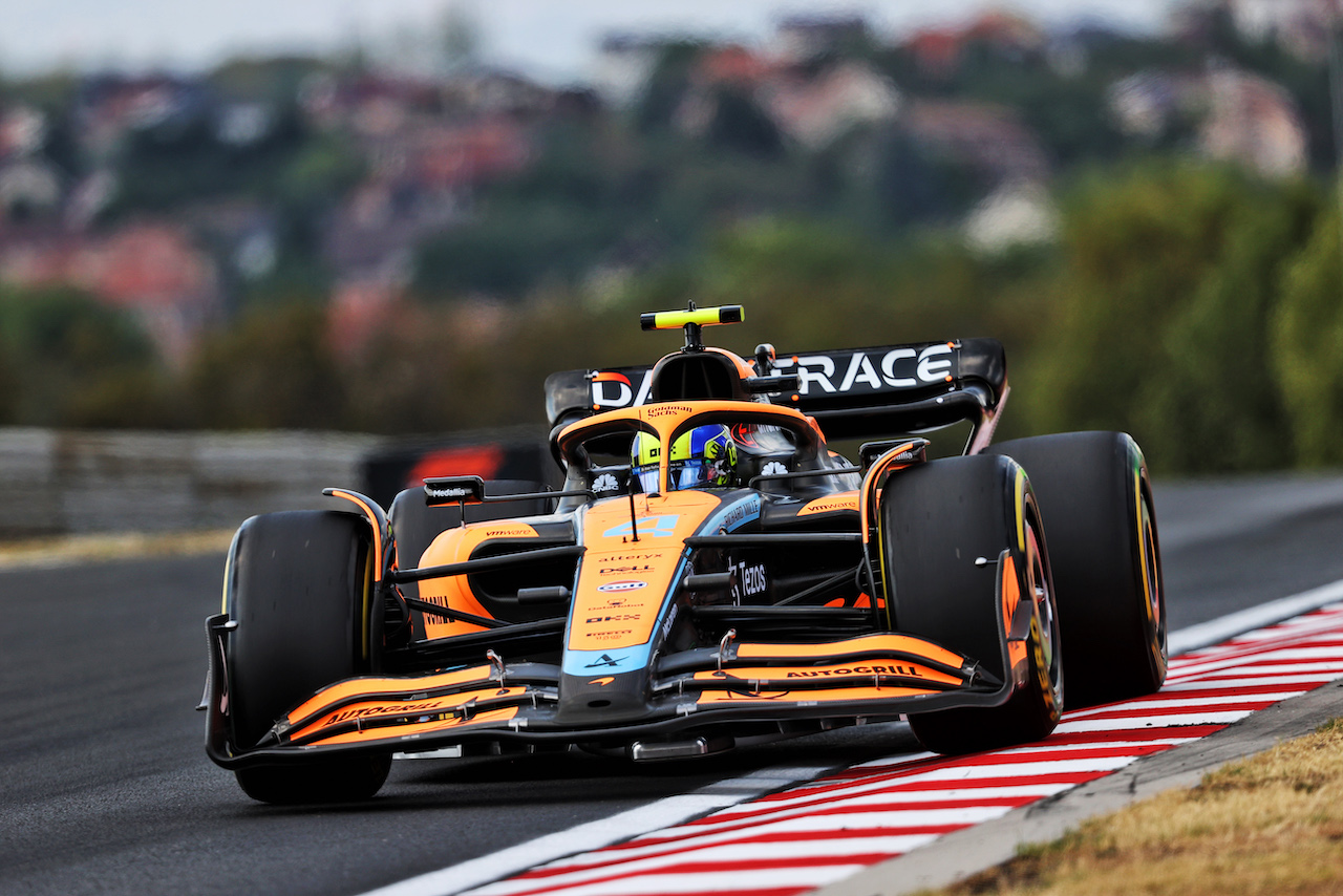GP UNGHERIA, Lando Norris (GBR) McLaren MCL36.
29.07.2022. Formula 1 World Championship, Rd 13, Hungarian Grand Prix, Budapest, Hungary, Practice Day.
- www.xpbimages.com, EMail: requests@xpbimages.com © Copyright: Moy / XPB Images
