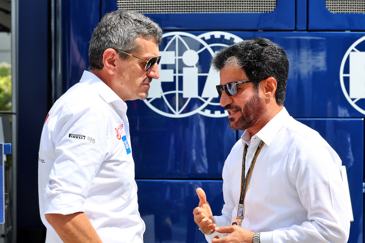 GP UNGHERIA, (L to R): Guenther Steiner (ITA) Haas F1 Team Prinicipal with Mohammed Bin Sulayem (UAE) FIA President.
29.07.2022. Formula 1 World Championship, Rd 13, Hungarian Grand Prix, Budapest, Hungary, Practice Day.
- www.xpbimages.com, EMail: requests@xpbimages.com © Copyright: Batchelor / XPB Images