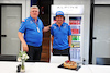 GP UNGHERIA, Fernando Alonso (ESP) Alpine F1 Team celebrates his birthday with Otmar Szafnauer (USA) Alpine F1 Team, Team Principal, e a cake.
29.07.2022. Formula 1 World Championship, Rd 13, Hungarian Grand Prix, Budapest, Hungary, Practice Day.
- www.xpbimages.com, EMail: requests@xpbimages.com © Copyright: Moy / XPB Images
