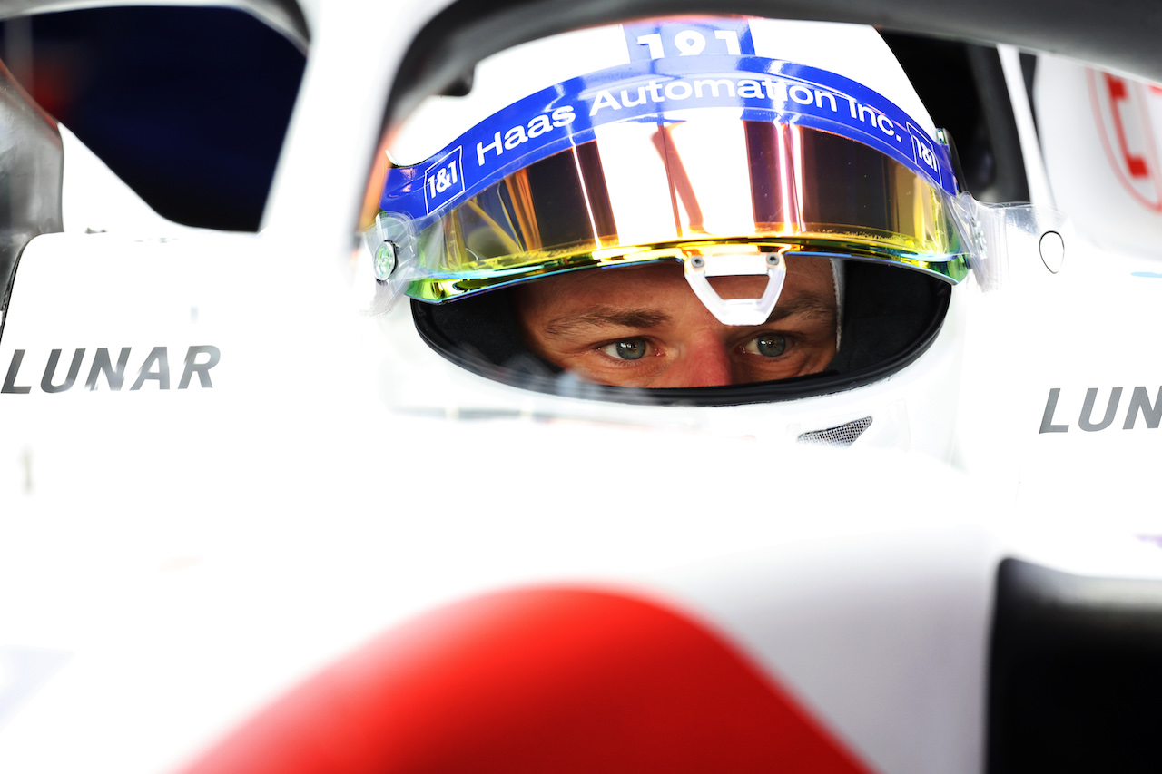 TEST ABU DHABI