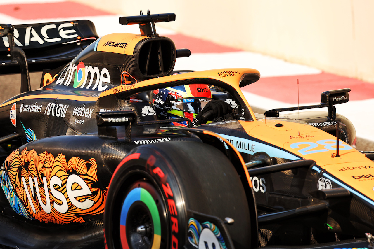 TEST ABU DHABI, Oscar Piastri (AUS) McLaren MCL36.
22.11.2022. Formula 1 Testing, Yas Marina Circuit, Abu Dhabi, Tuesday.
- www.xpbimages.com, EMail: requests@xpbimages.com © Copyright: Bearne / XPB Images